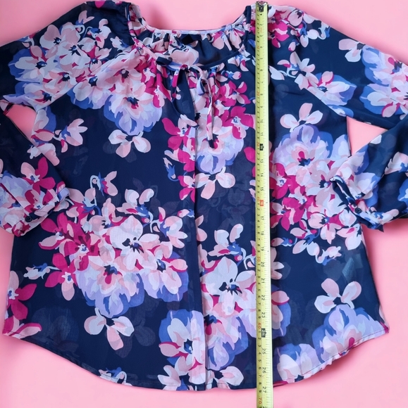 Gap Sheer Floral Flowy Blouse - Picture 7 of 8